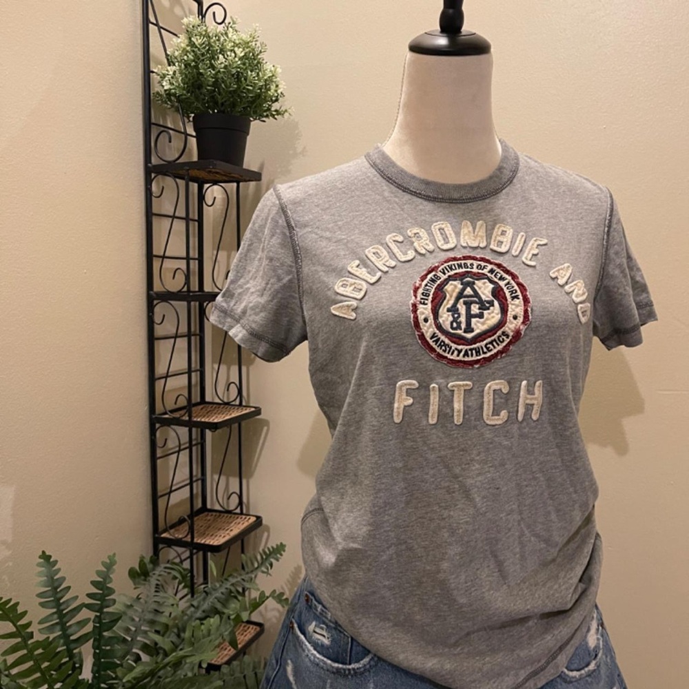 Abercrombie & Fitch Top